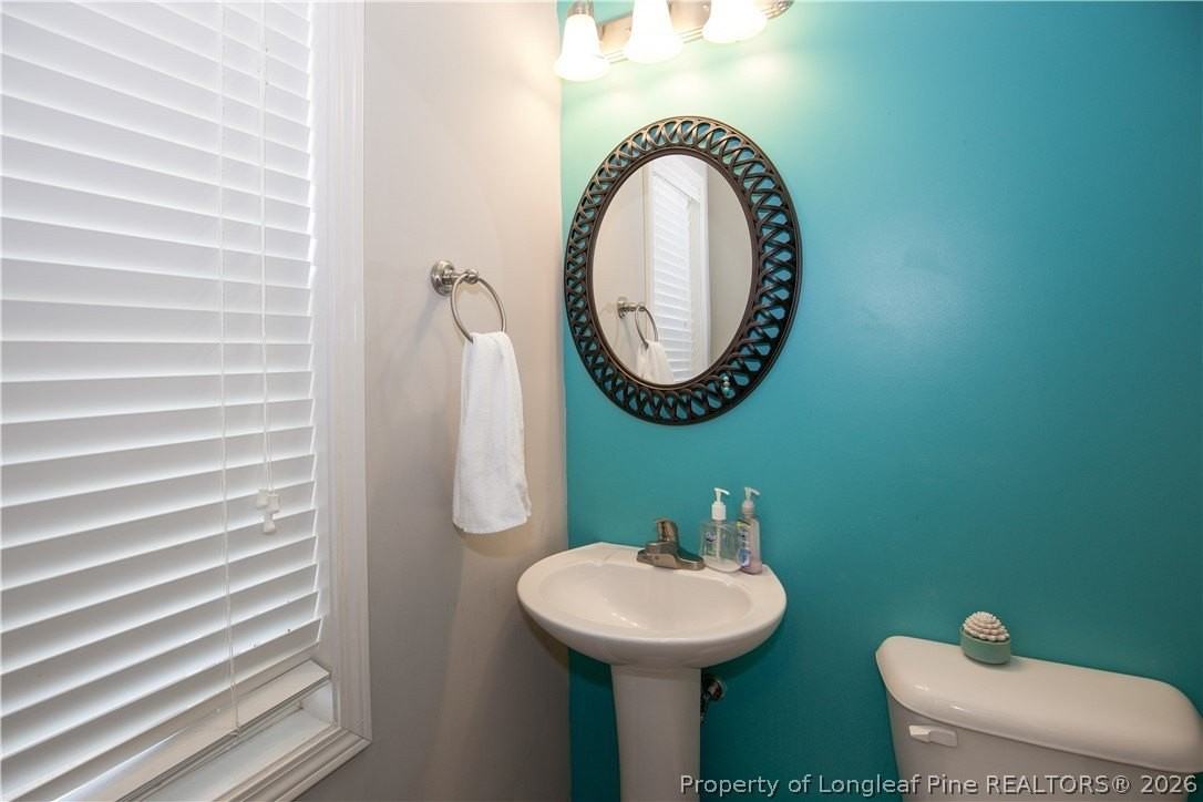 3028 Helmsman Dr - Photo 4 of 50