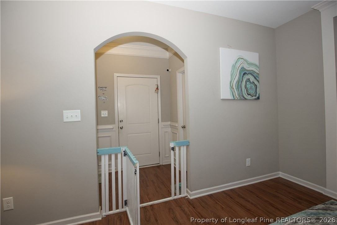 3028 Helmsman Dr - Photo 5 of 50