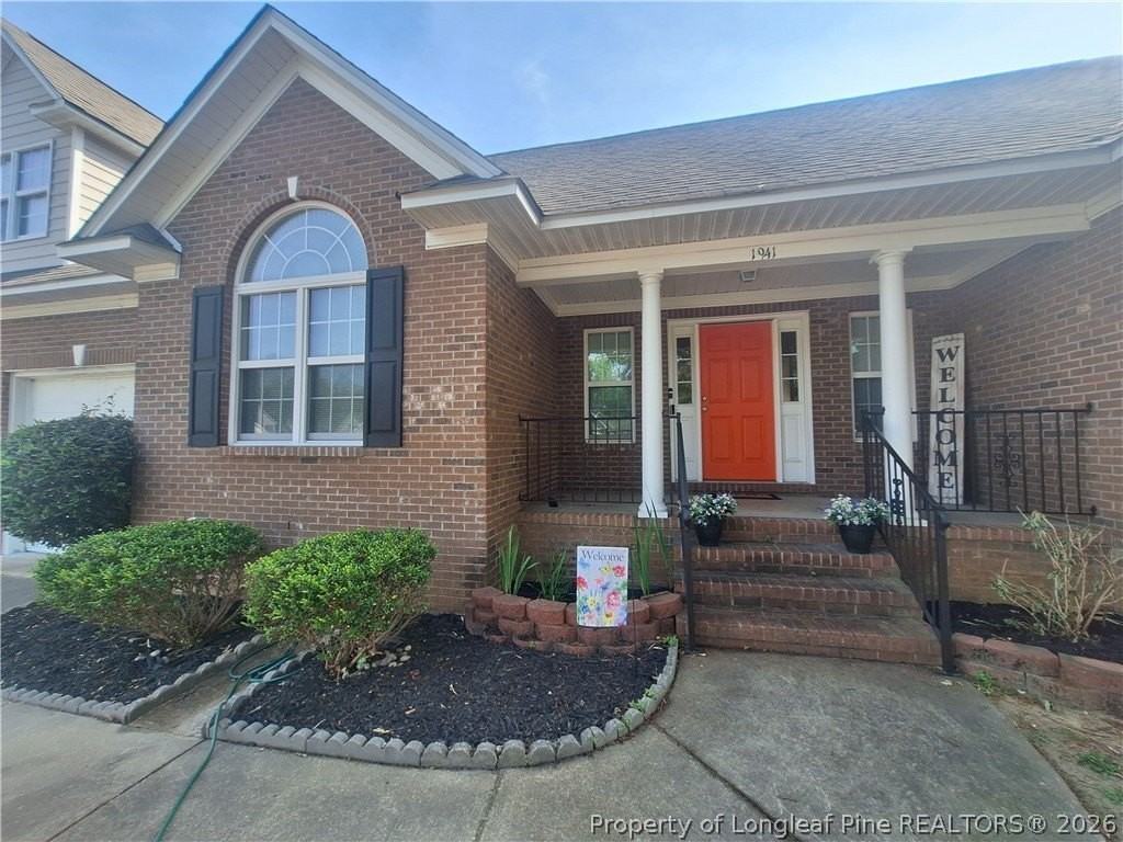1941 Abbeydale Ln - Photo 3 of 21
