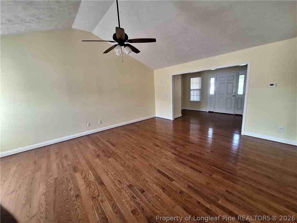1941 Abbeydale Ln - Photo 4 of 21