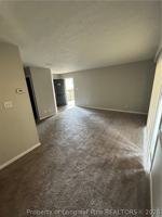 featured image of 909 Applewood Ln