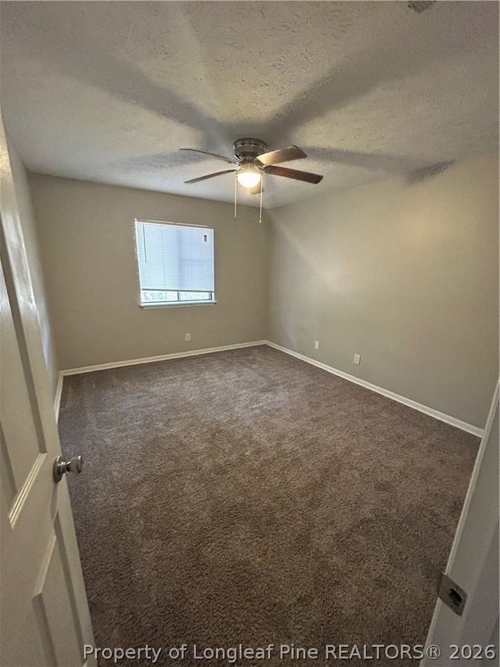 909 Applewood Ln - Photo 4 of 5