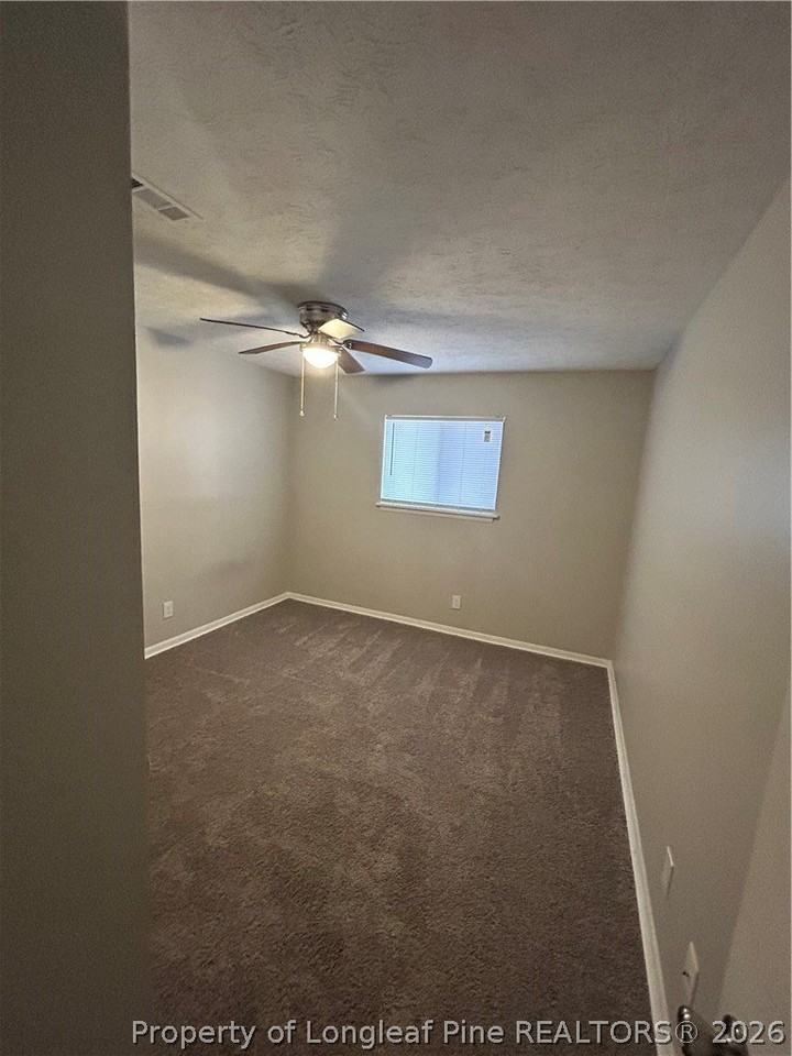 909 Applewood Ln - Photo 5 of 5