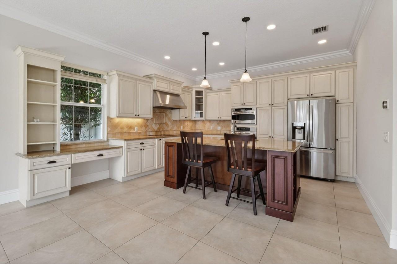 1316 Torch Key Way - Photo 4 of 18