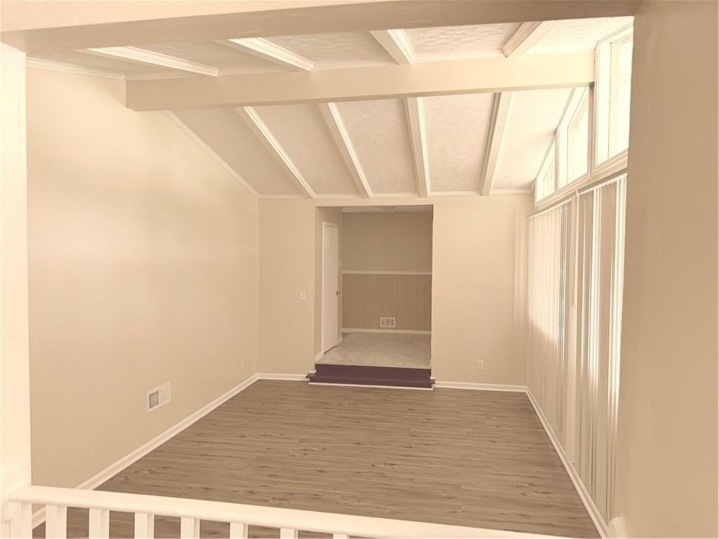 4707 Riverwood Cir - Photo 4 of 17