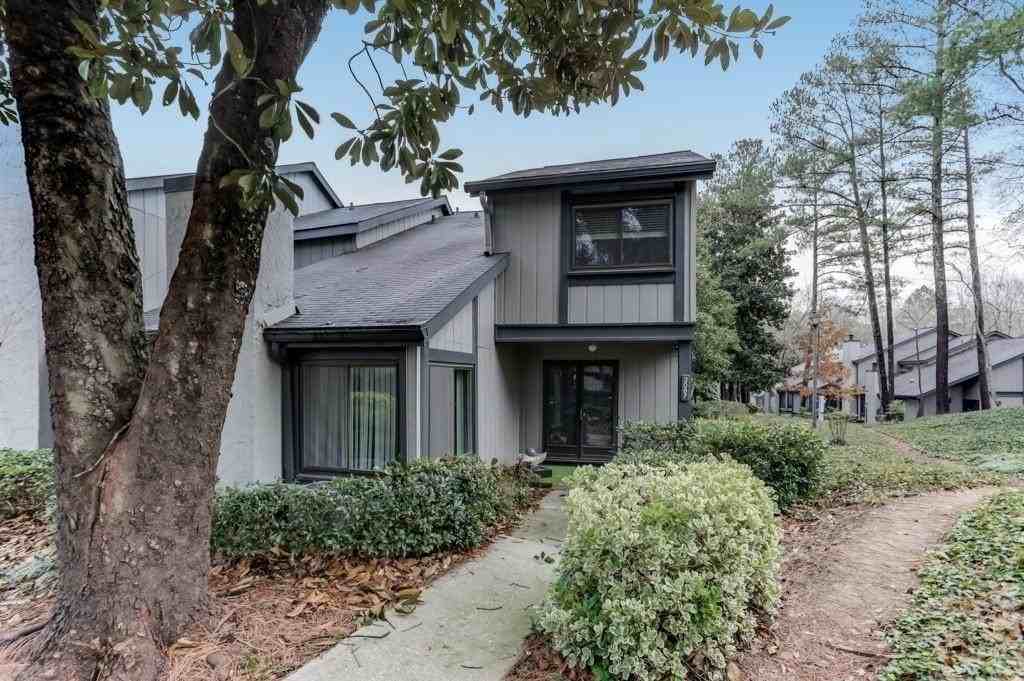 3087 Balearic Dr Se - Photo 2 of 26
