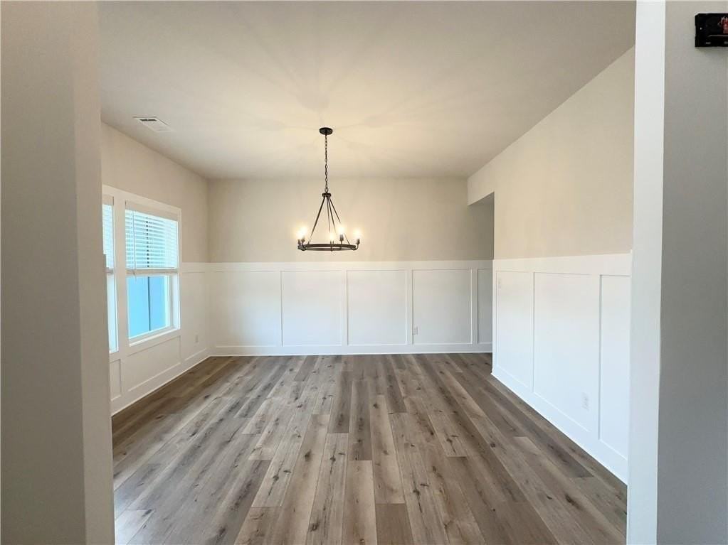 345 Rodeo Dr - Photo 3 of 22