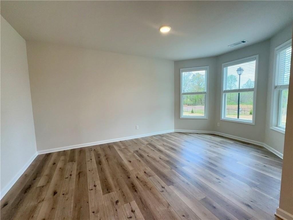 345 Rodeo Dr - Photo 5 of 22