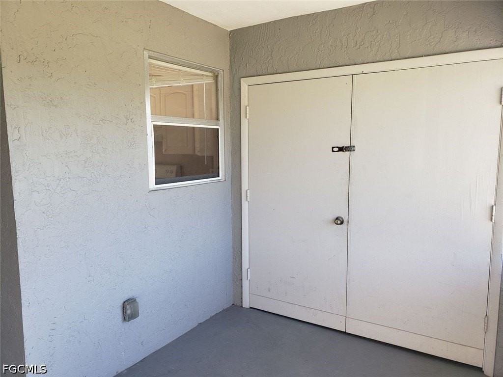 1103 Sw 48th Ter - Photo 3 of 20