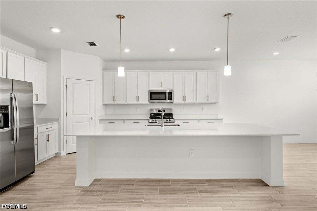 15222 Jadestone Dr - Photo 7 of 28
