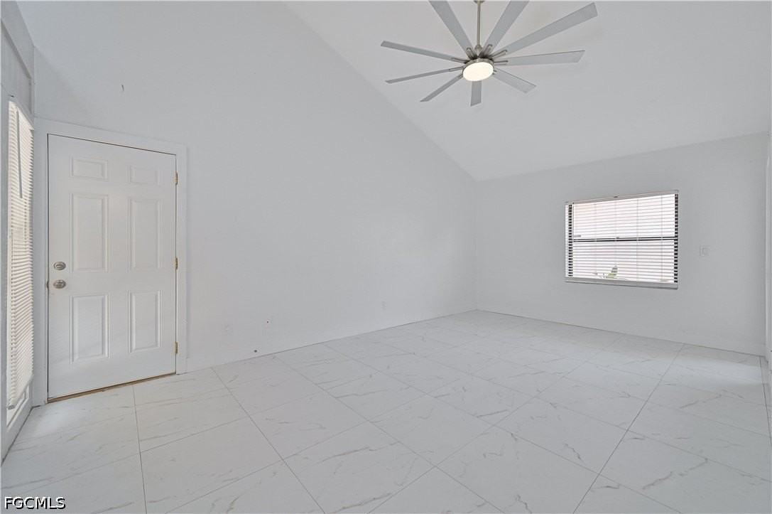 17337 Phlox Dr - Photo 7 of 30
