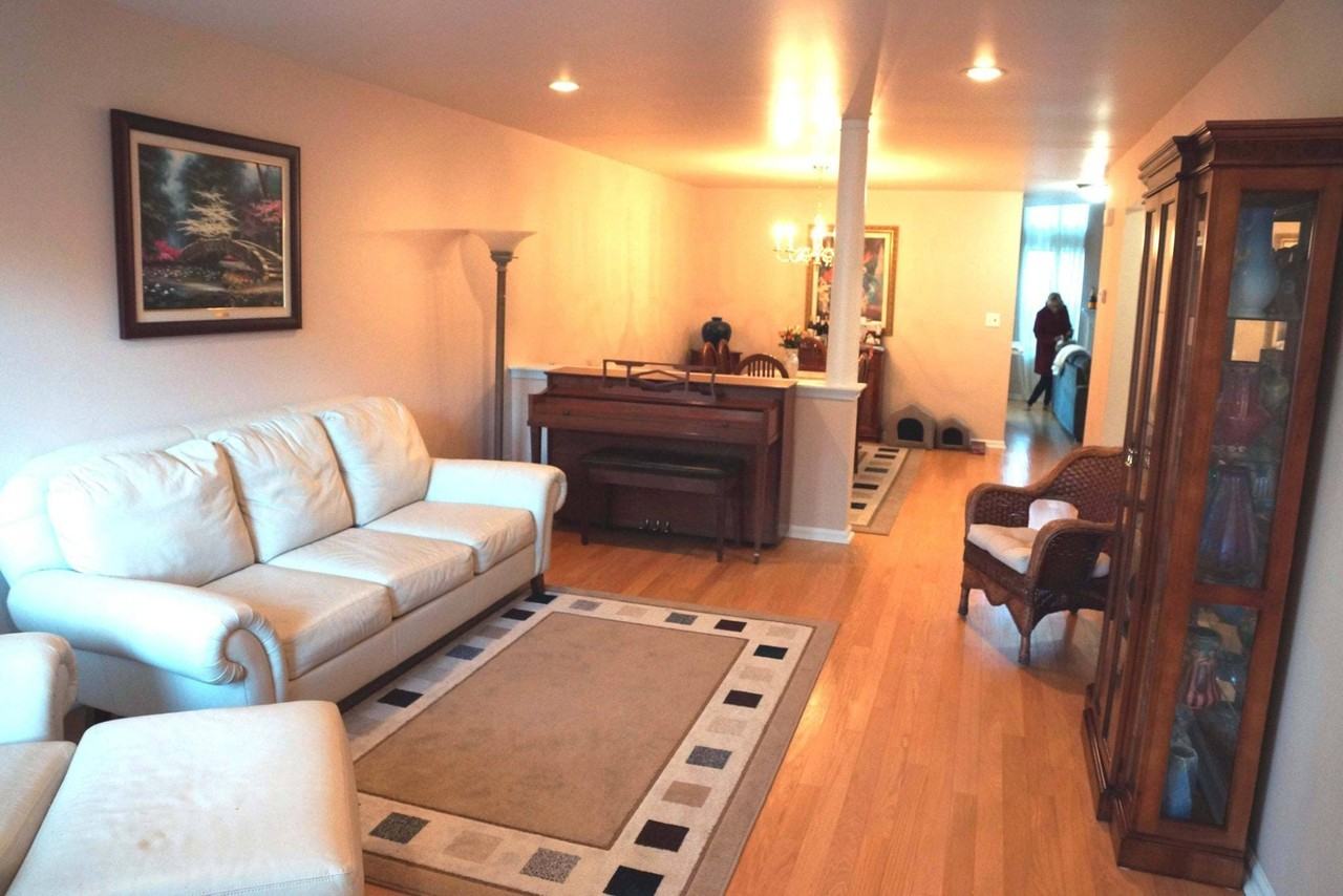 402 Bollen Ct - Photo 2 of 15