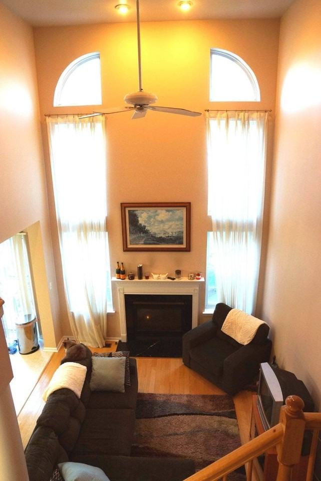 402 Bollen Ct - Photo 4 of 15