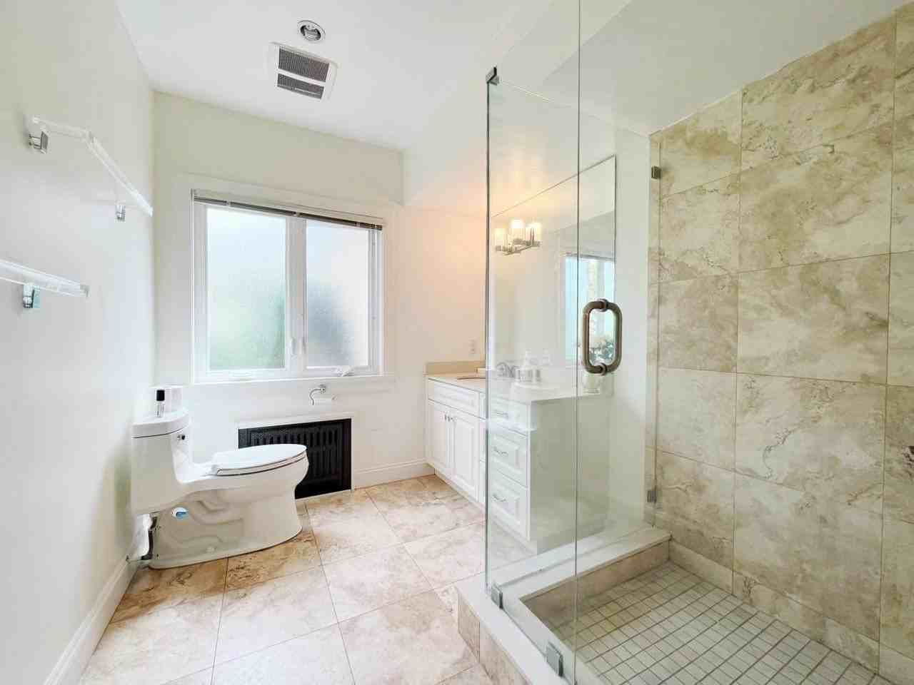 1563 Wesbrook Crescent - Photo 6 of 6