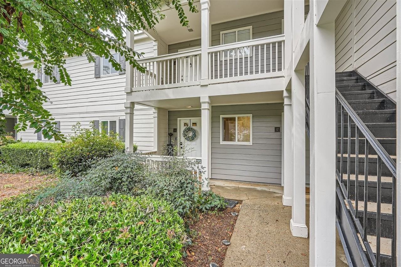 15 Little Silver Ct Se