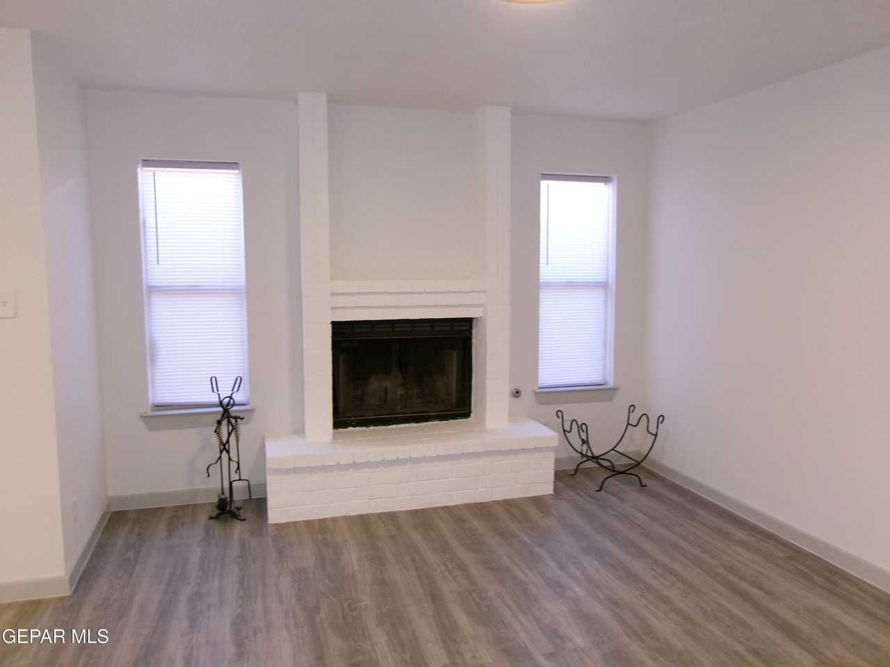 7013 Echo Cliffs Dr - Photo 3 of 24