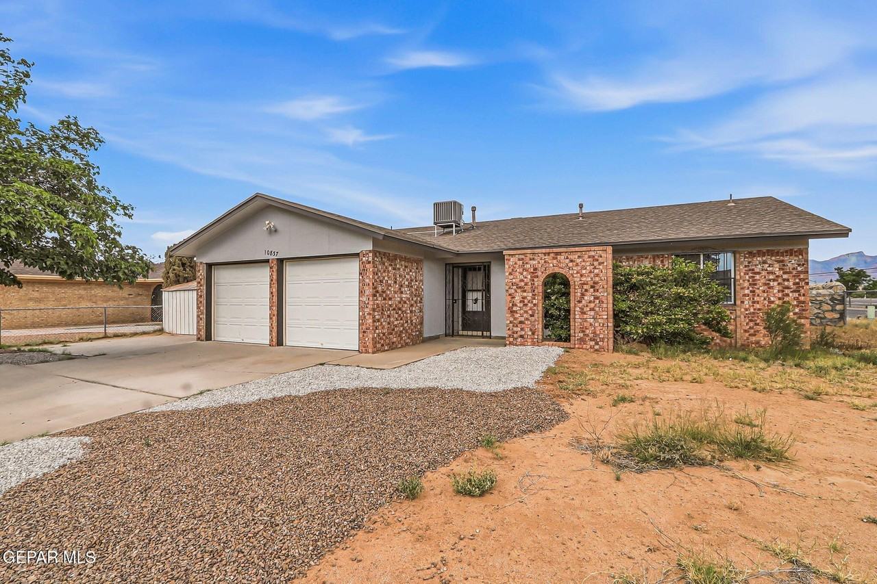 10837 Gemstone St - Photo 2 of 40
