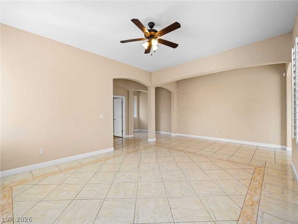 6982 Mirkwood Ave - Photo 4 of 43