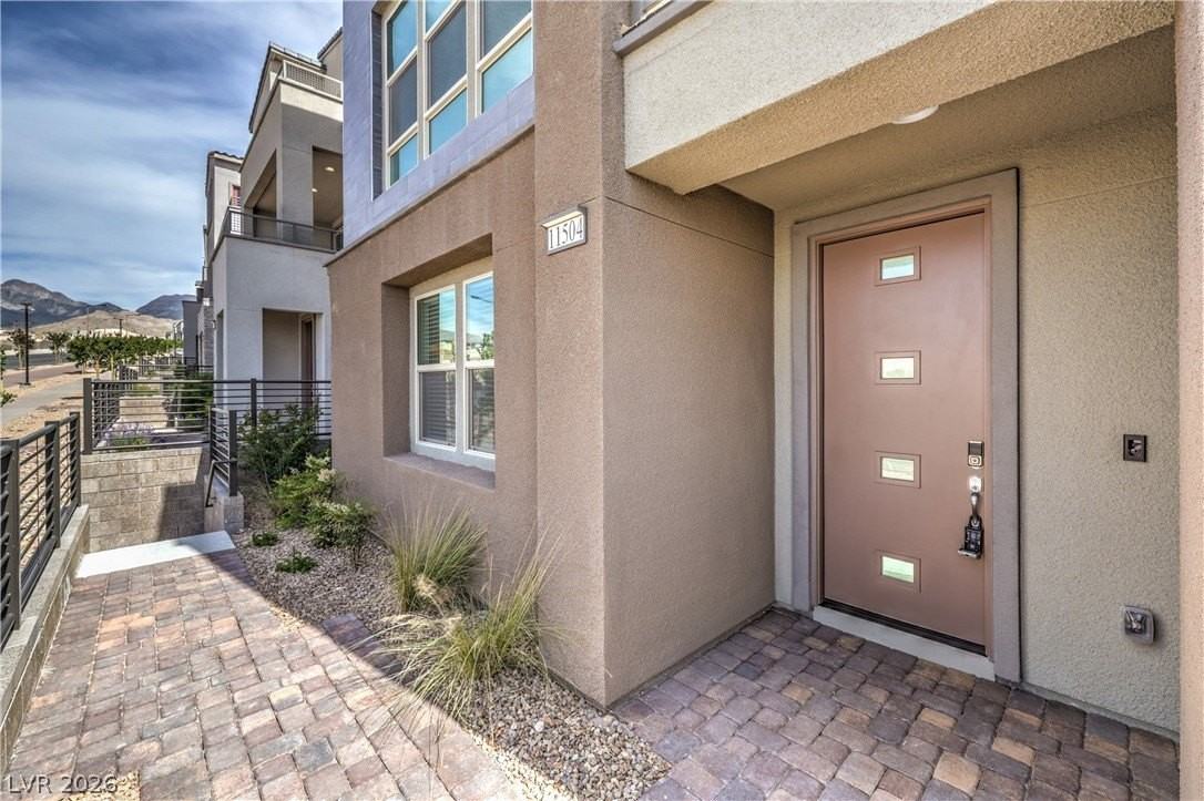11504 Fleet Wing Ave - Photo 3 of 39