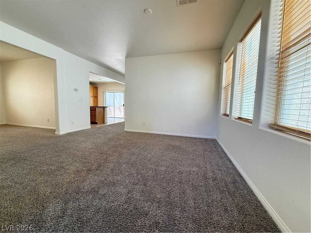 9031 Winchester Ridge St - Photo 3 of 27