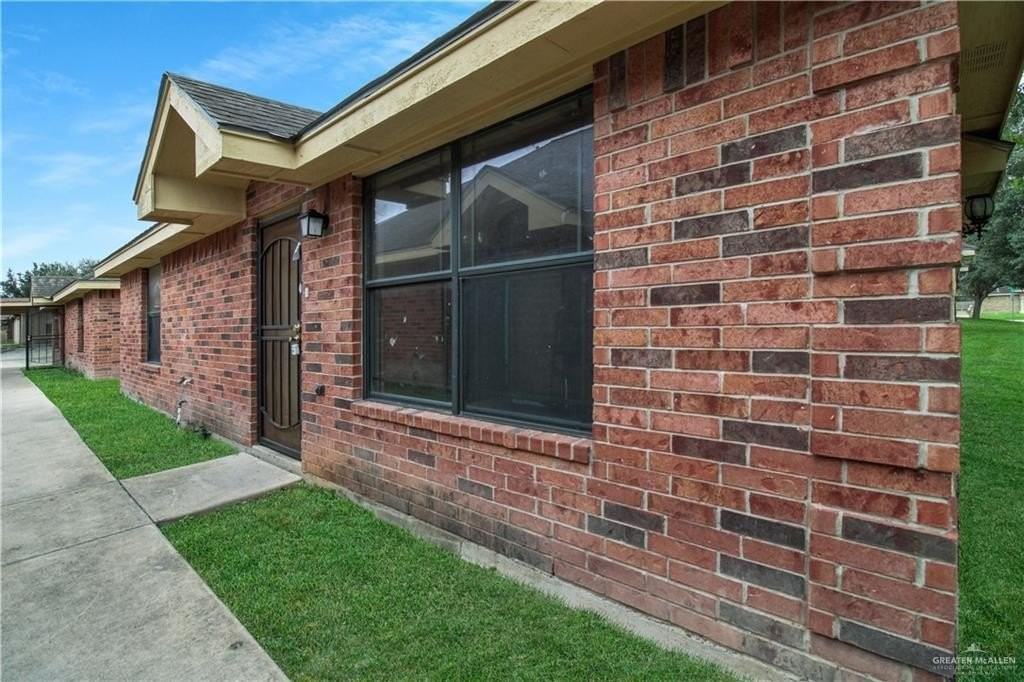 1803 S Horse St #2 - Photo 2 of 8