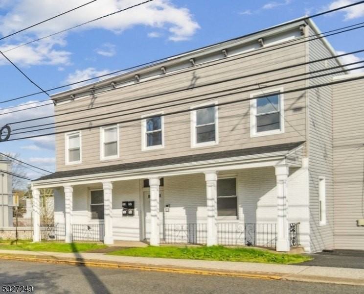 143 Valley Rd Apt R1 #1R - Photo 2 of 18
