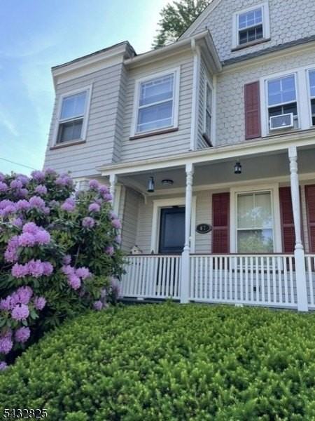 67 Greenwood Ave #5 - Photo 2 of 10