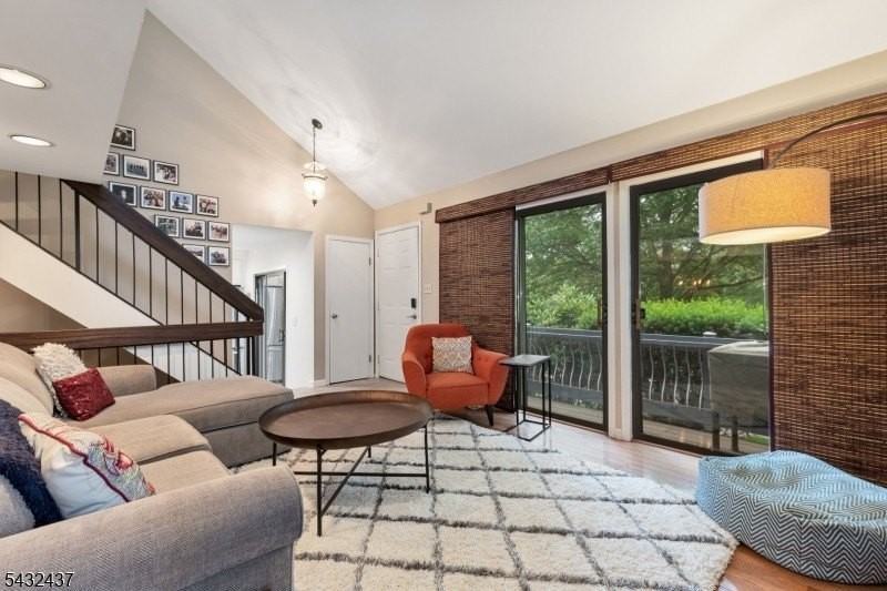 240 Arrowood Way - Photo 3 of 20