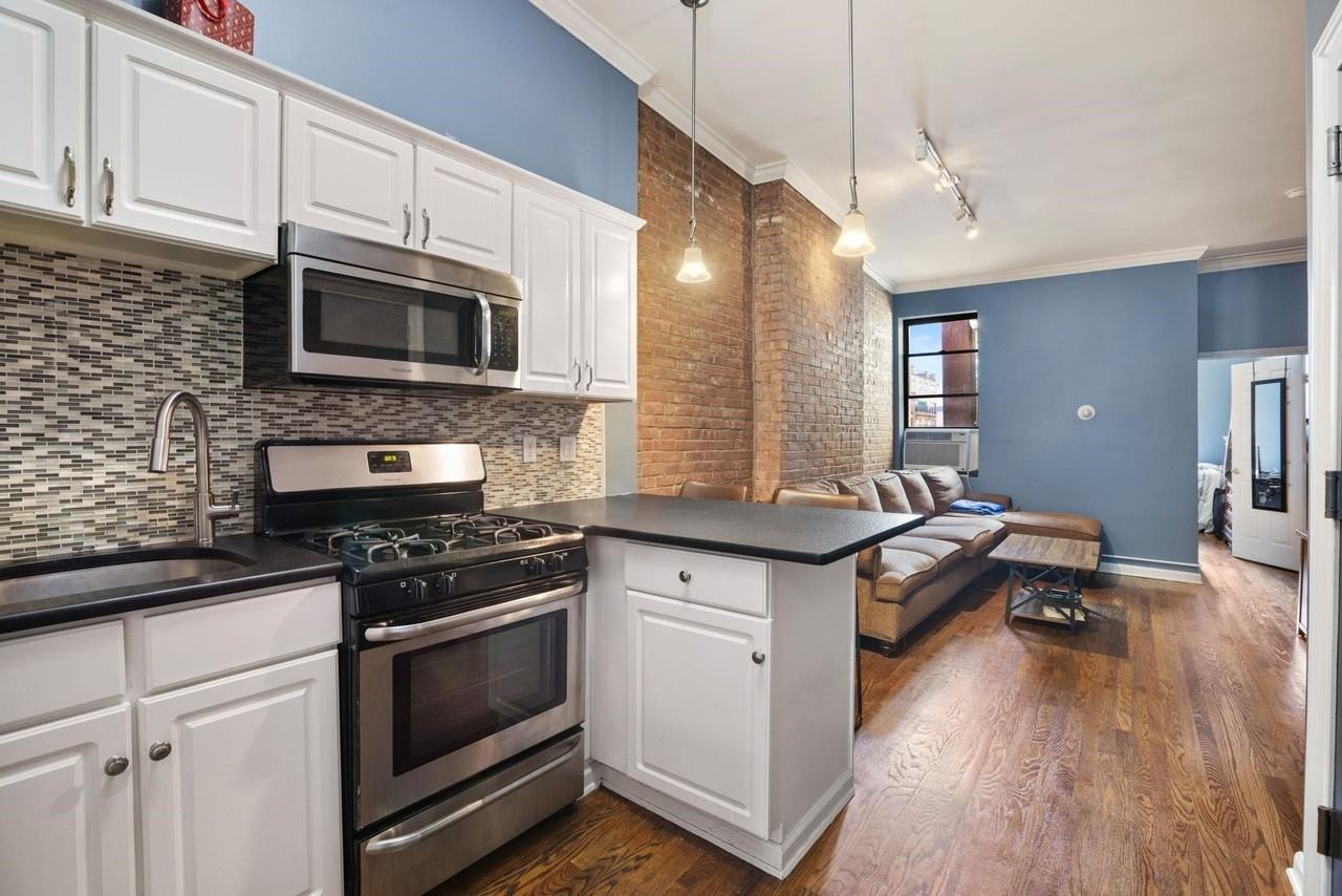 263 1st St #5L - Photo 4 of 14