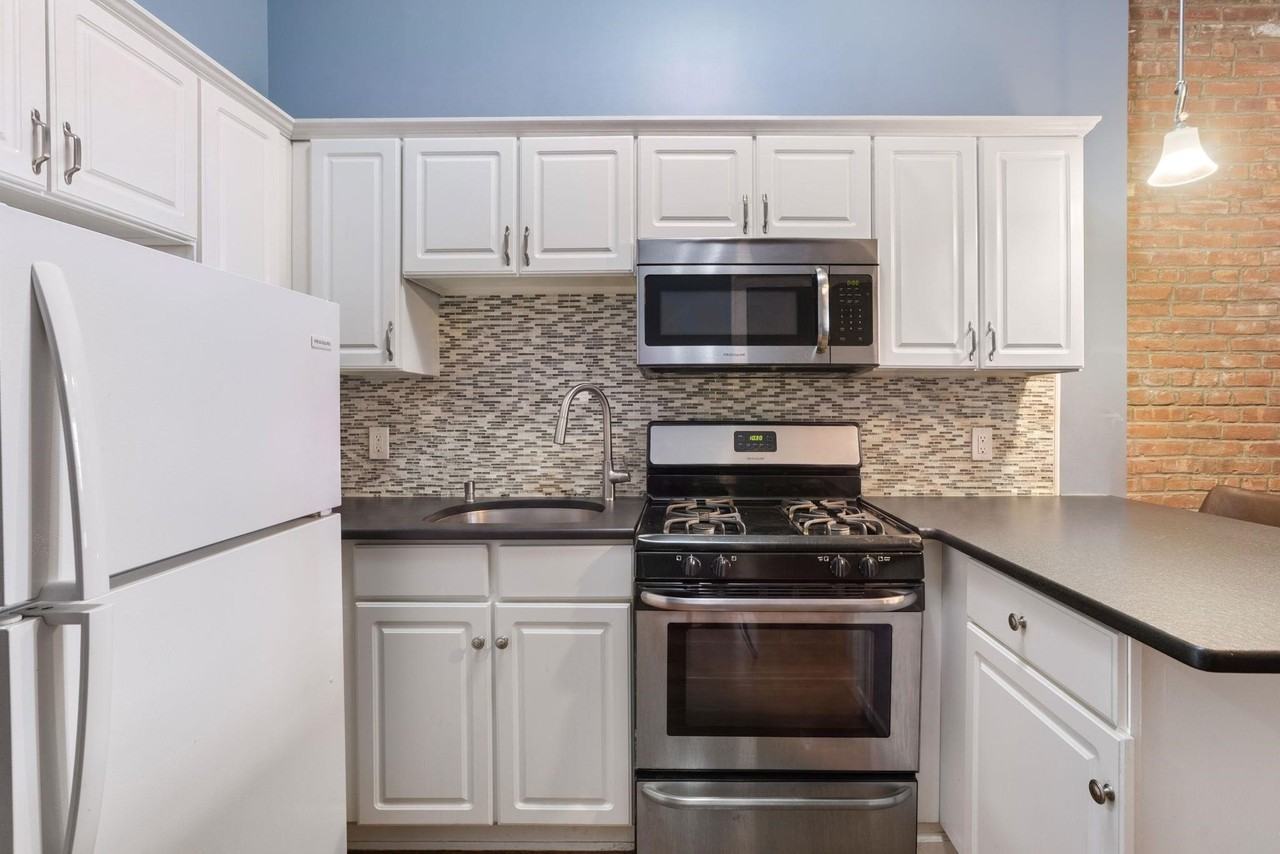 263 1st St #5L - Photo 5 of 14