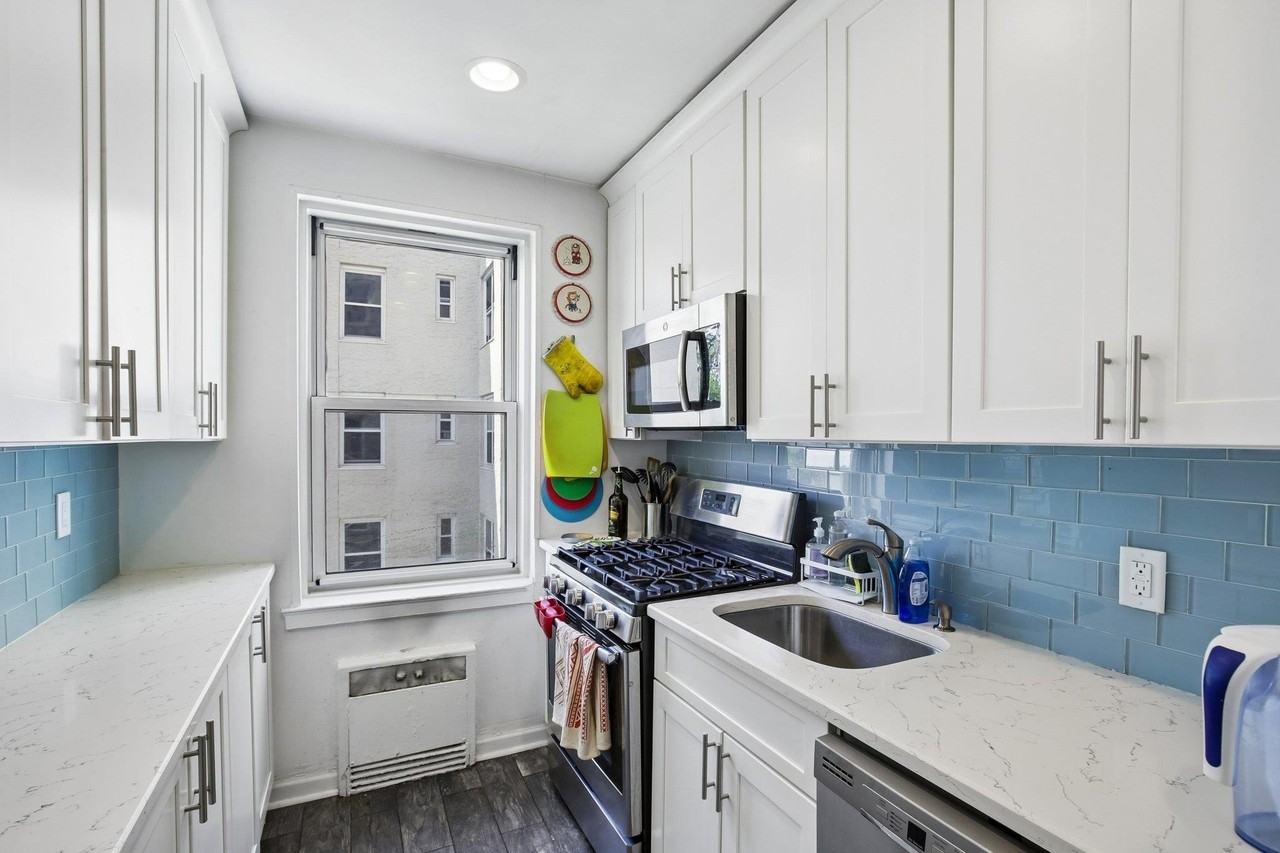8450 Boulevard E #3B - Photo 6 of 20