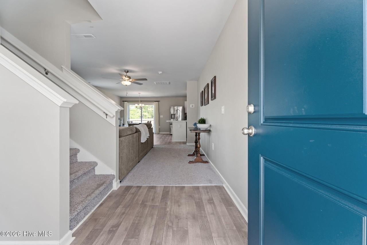 738 Conductor Ct - Photo 6 of 49
