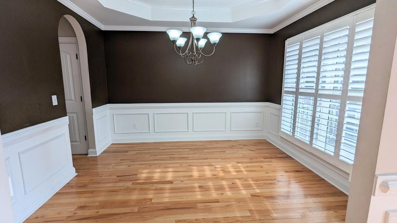9512 Berwick Ct - Photo 3 of 23