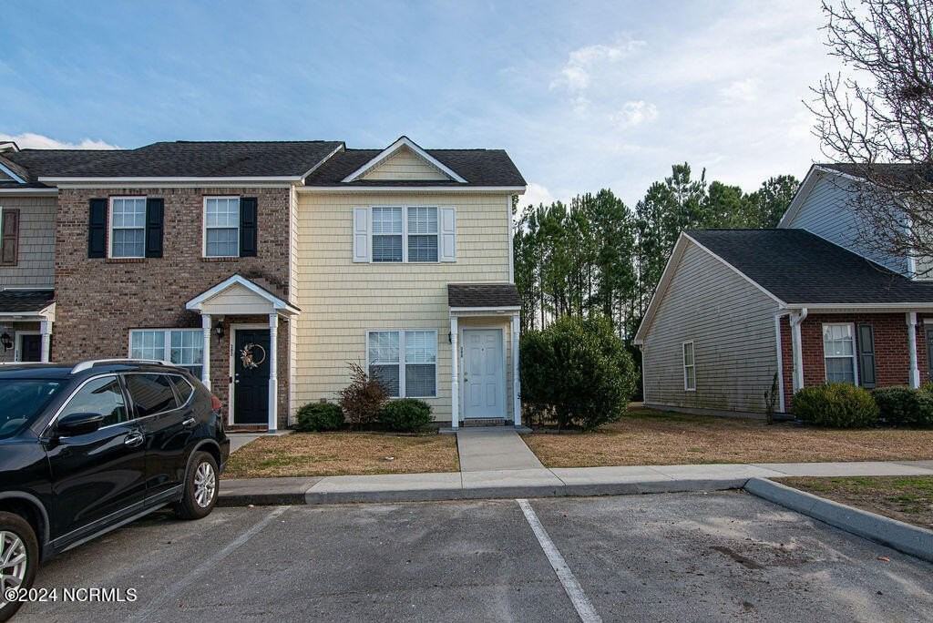 300 Streamwood Dr - Photo 2 of 20
