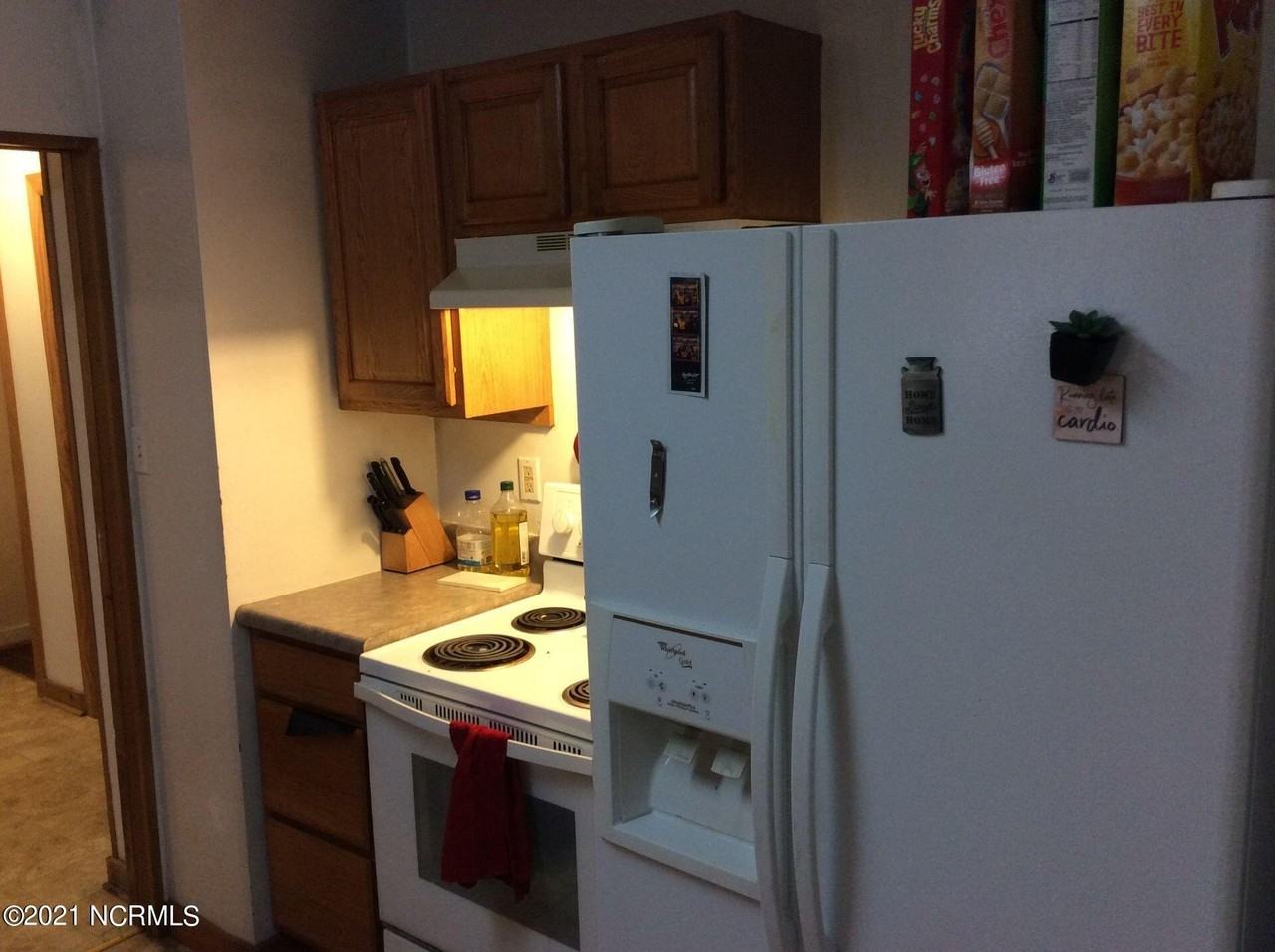 311 Miller Blvd - Photo 2 of 26
