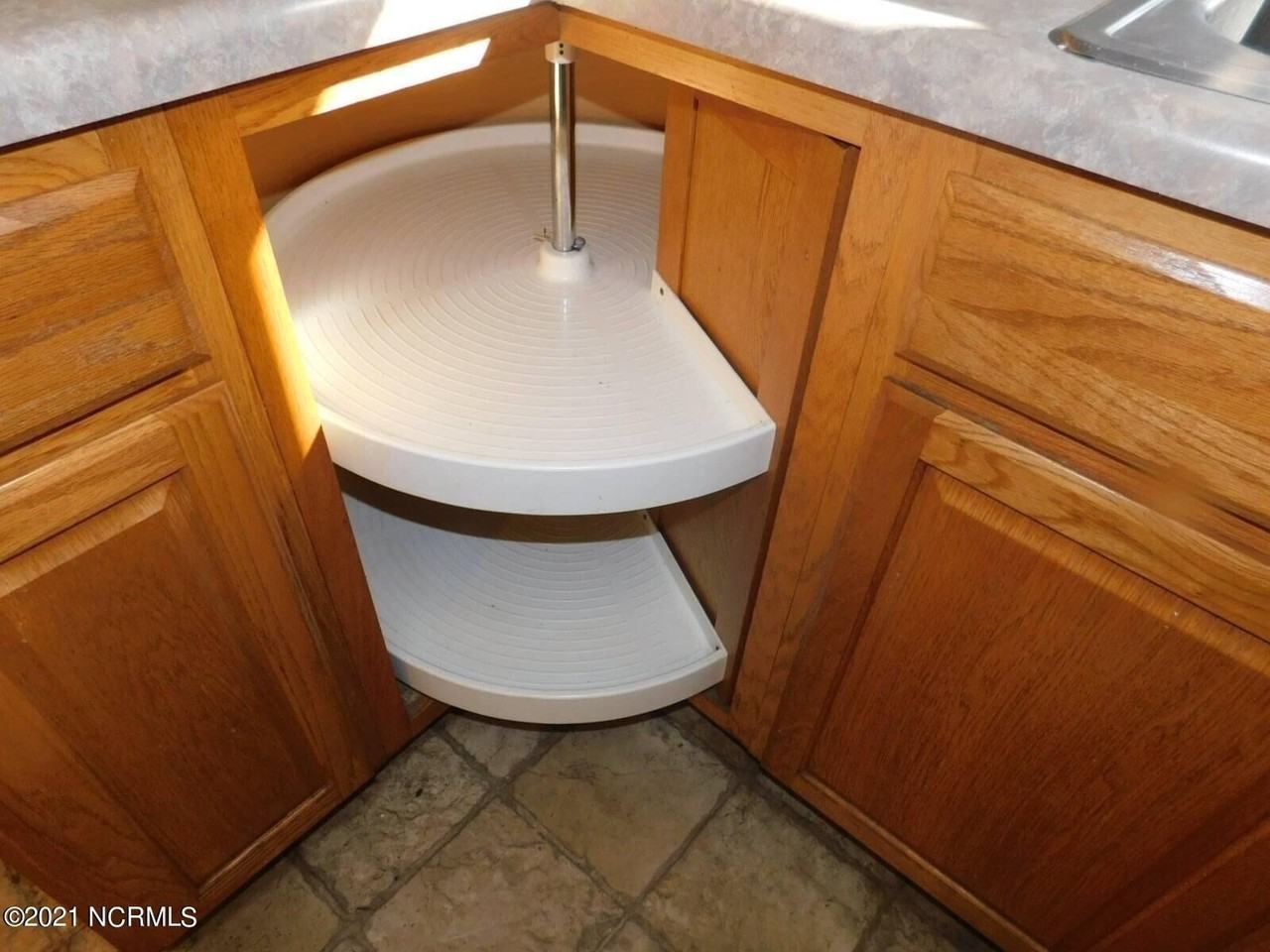 311 Miller Blvd - Photo 3 of 26