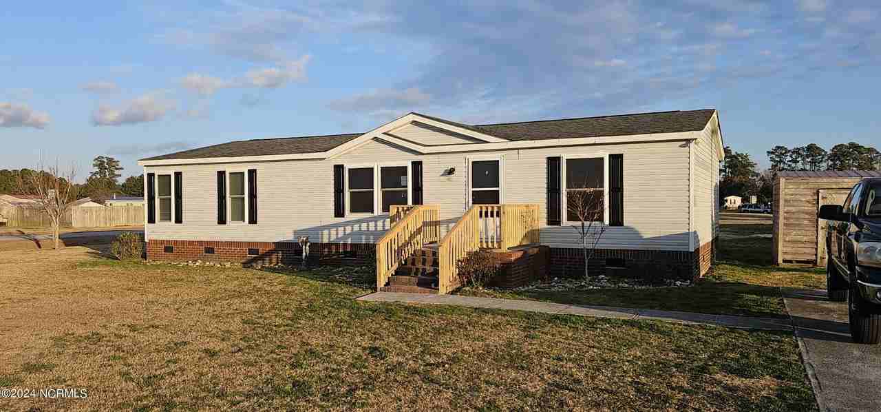 114 Pittman Rd - Photo 2 of 24