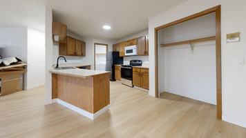 featured image of 2141 Xavier St