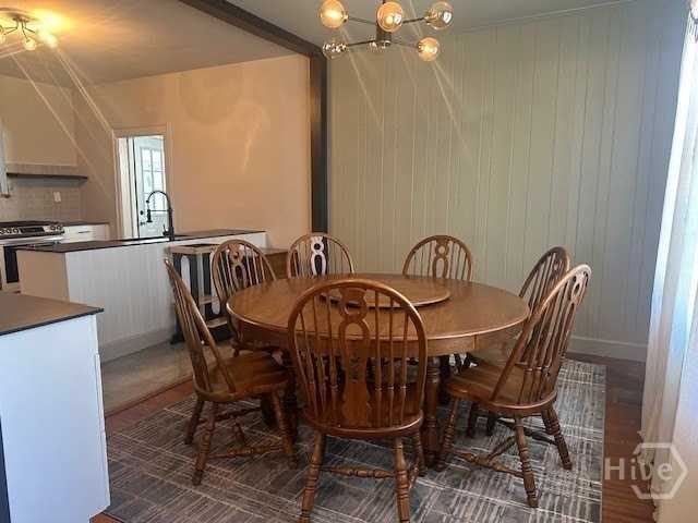 513 Kentucky Ave - Photo 5 of 29