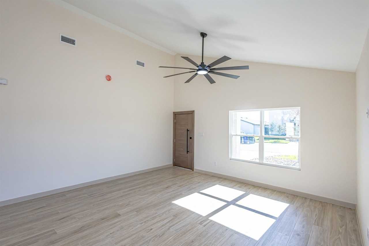 5704 Kylee Dr - Photo 6 of 28
