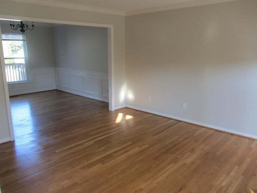 537 Forest Hill Dr - Photo 5 of 32