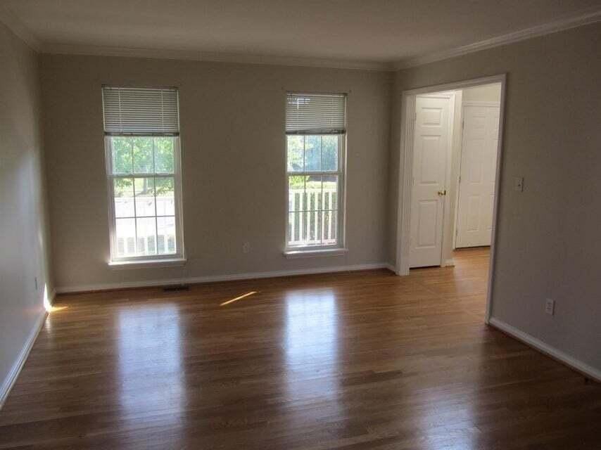 537 Forest Hill Dr - Photo 6 of 32