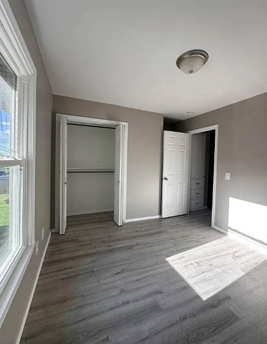 3015 W Roxbury St #1 - Photo 6 of 33