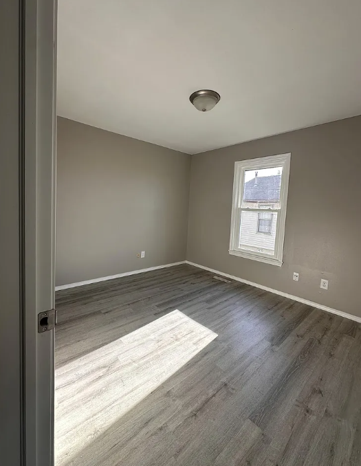 3015 W Roxbury St #1 - Photo 7 of 33