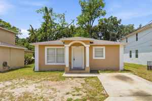 featured image of 3716 N 31st St