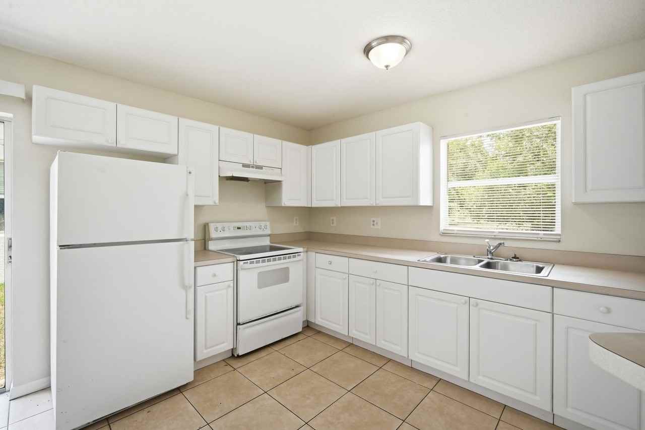 3716 N 31st St - Photo 7 of 20