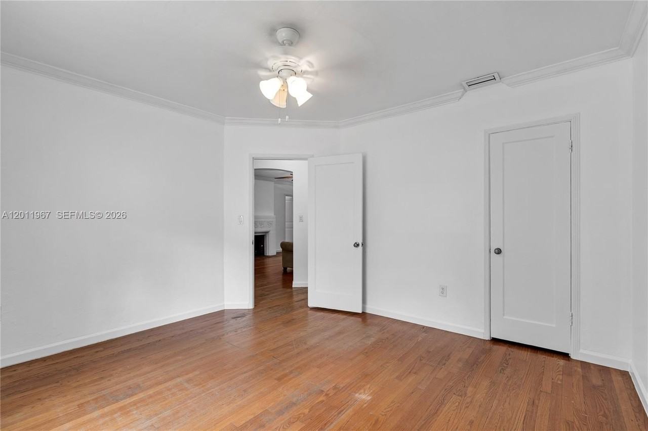 260 Sw 29th Rd - Photo 4 of 11