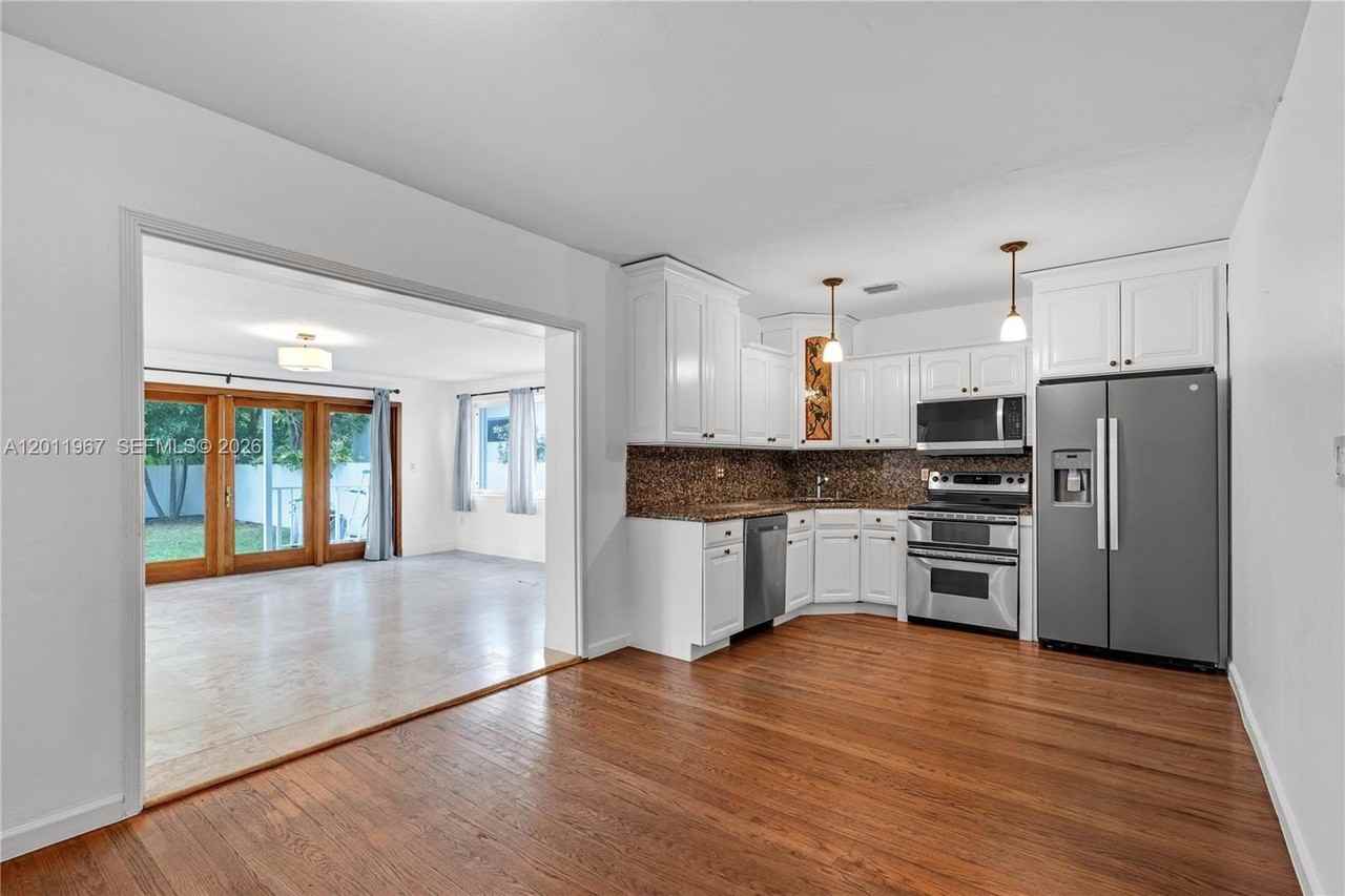 260 Sw 29th Rd - Photo 7 of 11