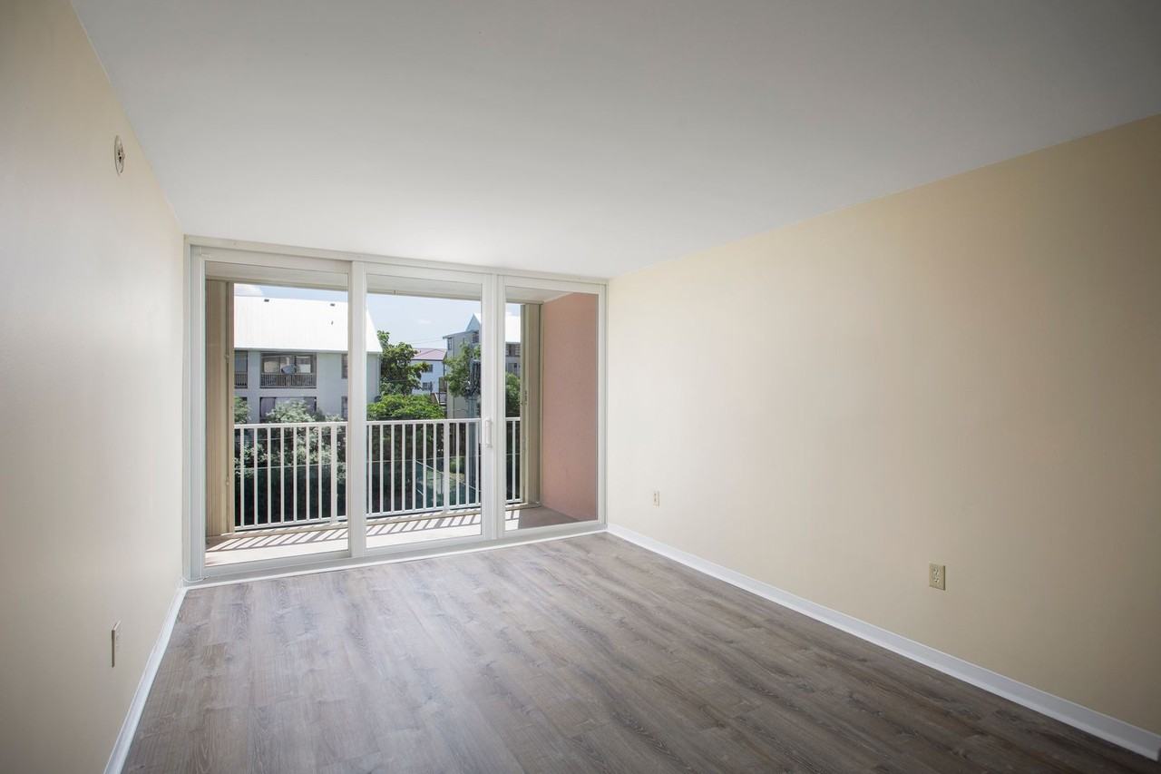 3312 Northside Dr ##307 - Photo 3 of 10