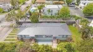 3581 Sw 17th St - Photo 6 of 12